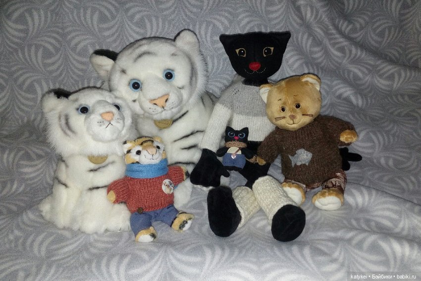 Тигры передают год котикам и зайцам (фото 5)