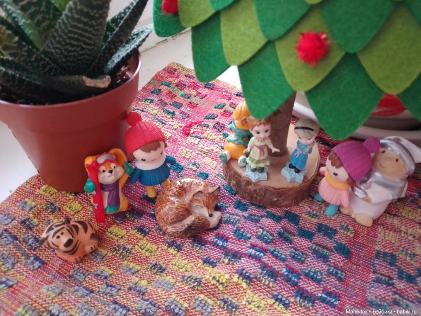 ...и самые маленькие поздравляют с Новым годом (фото 9)