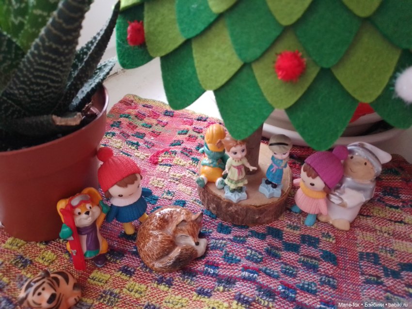 ...и самые маленькие поздравляют с Новым годом (фото 8)