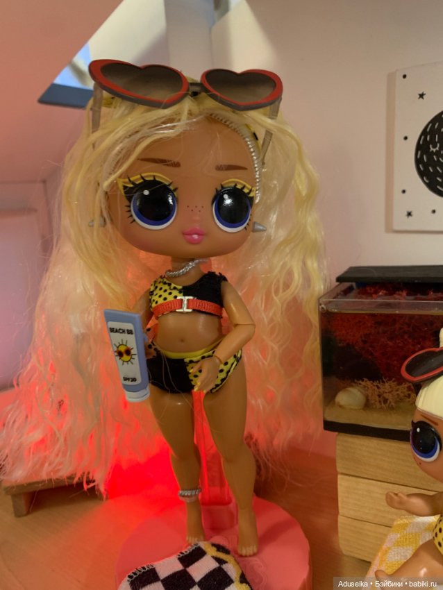 LOL Tweens Babysitting party: игра с цветом
