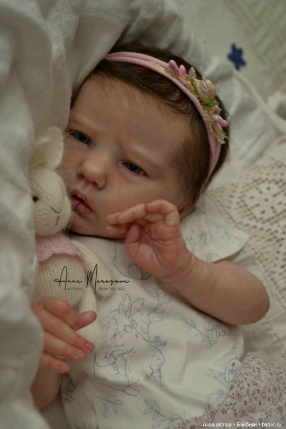 Первая куколка 2023 года - малышка Элли Сью