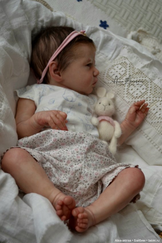 Первая куколка 2023 года - малышка Элли Сью