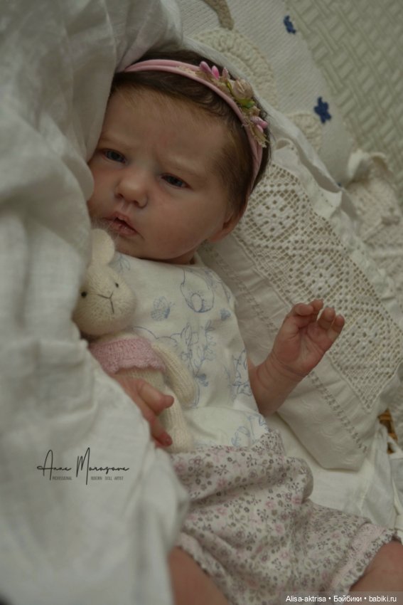 Первая куколка 2023 года - малышка Элли Сью