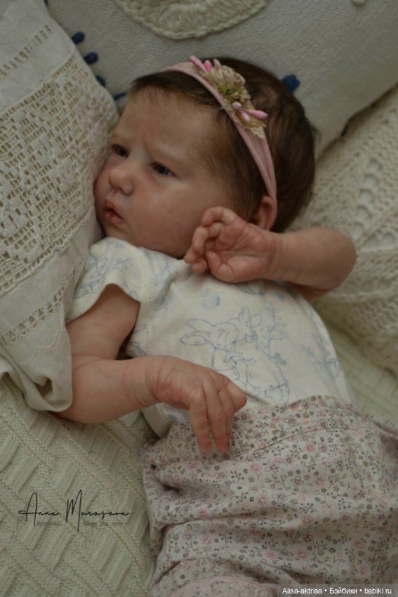 Первая куколка 2023 года - малышка Элли Сью