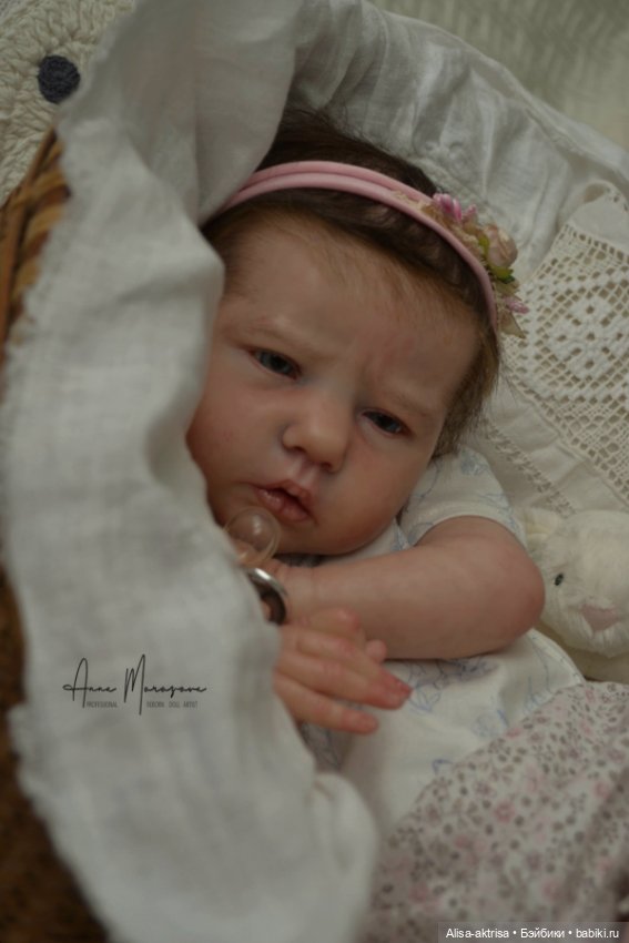 Первая куколка 2023 года - малышка Элли Сью