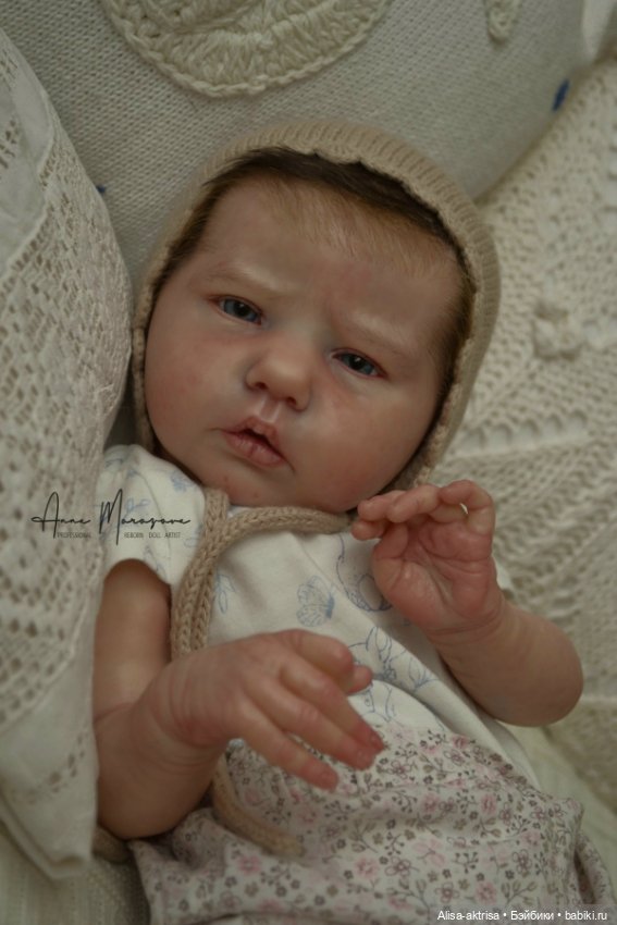 Первая куколка 2023 года - малышка Элли Сью