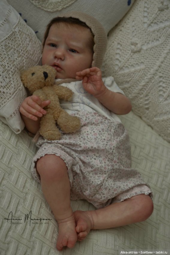 Первая куколка 2023 года - малышка Элли Сью