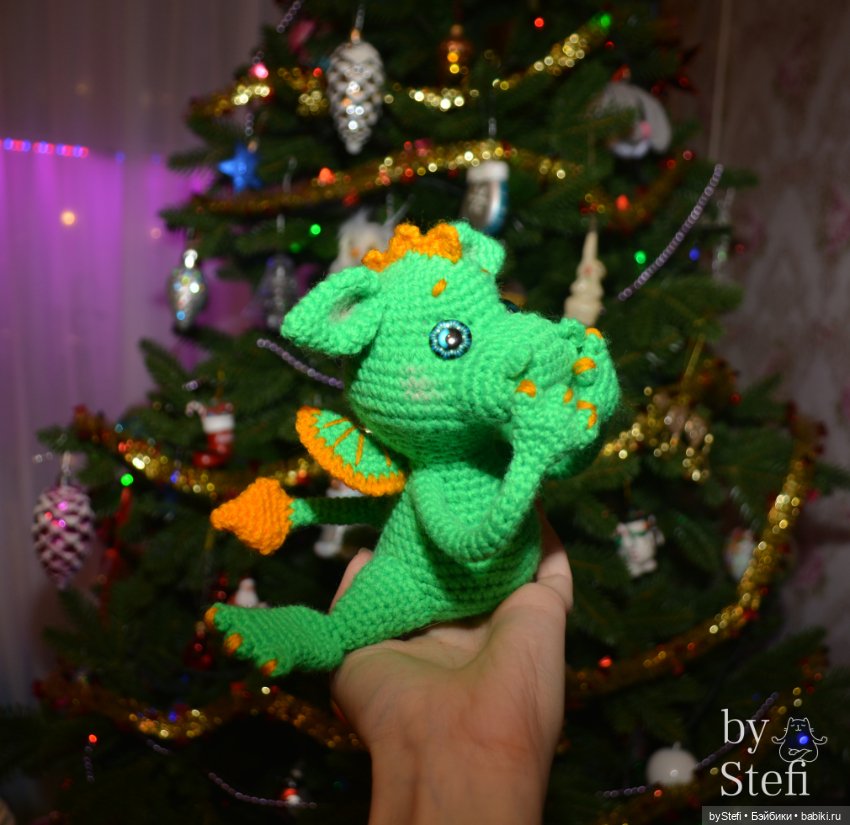 Дракон Лимон на бутылку (Дракоша Лимоша, если ласково). Символ 2024