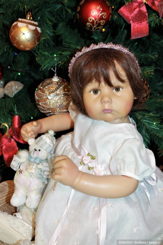 Мауси и Либхен возле новогодней елки (фото 7)