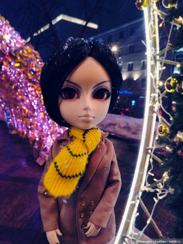 Вечерняя прогулка Себастьяна по новогодней Москве