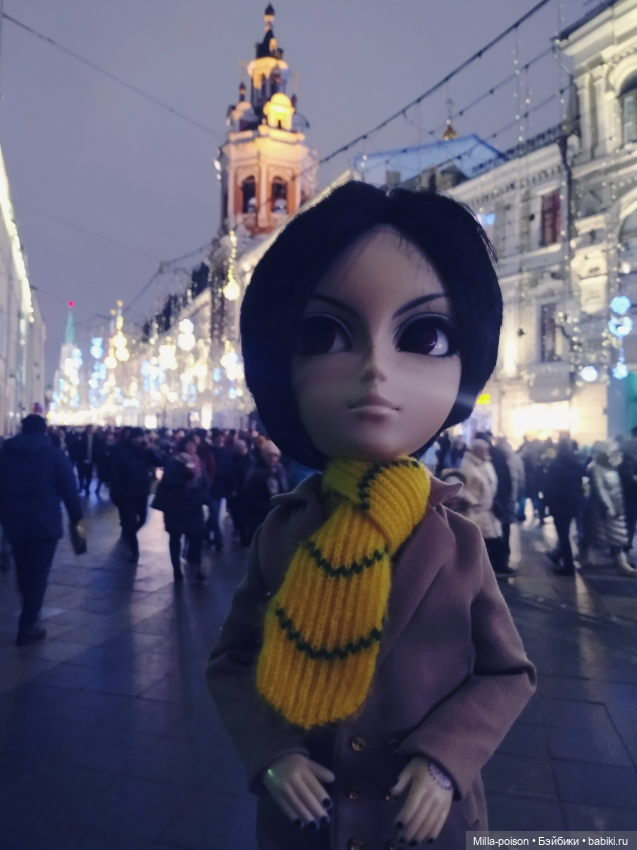 Вечерняя прогулка Себастьяна по новогодней Москве