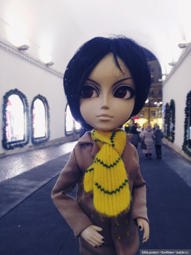 Вечерняя прогулка Себастьяна по новогодней Москве