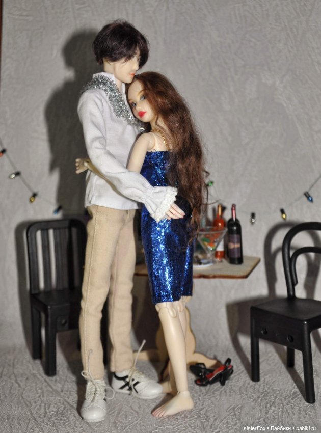 Празднование нового года и обмен подарками