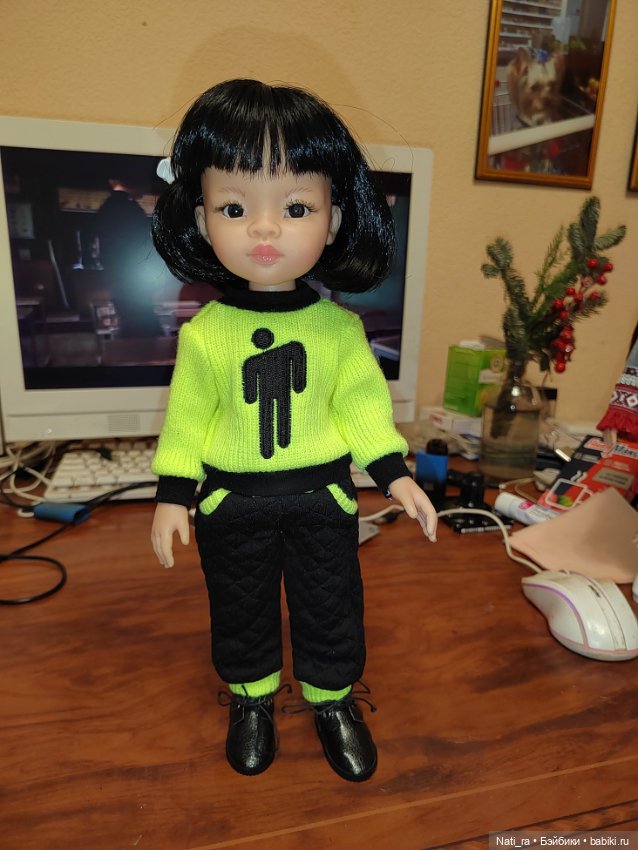 Кукла, которой идет любой наряд, или всеобщее переодевание