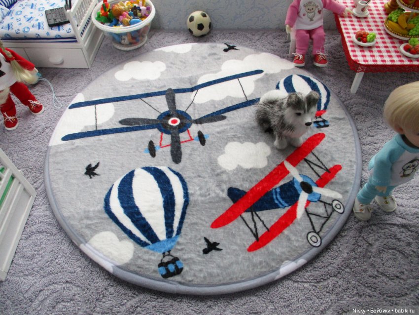 Игрушки и мебель для кукол из картона (фото 4)