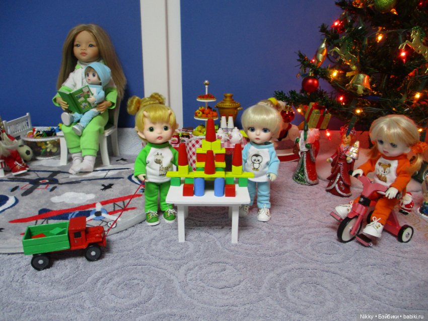 Игрушки и мебель для кукол из картона (фото 10)