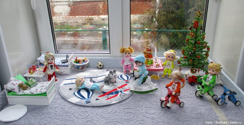 Игрушки и мебель для кукол из картона