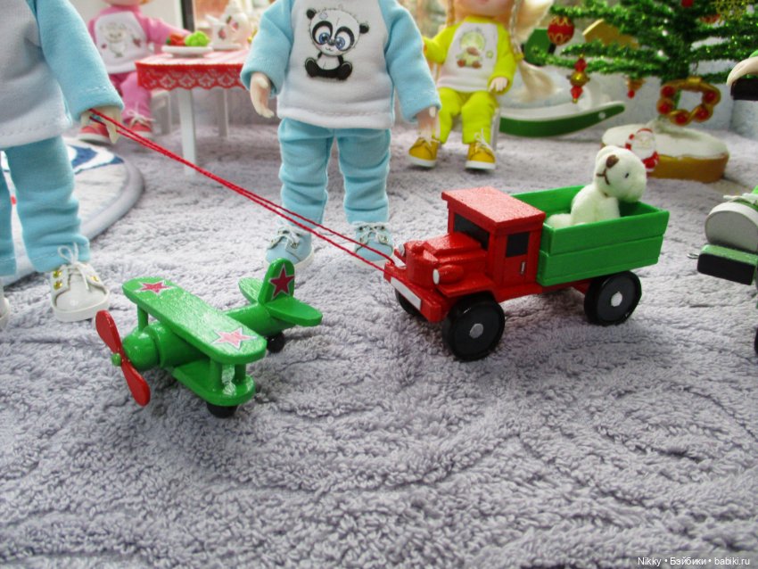 Игрушки и мебель для кукол из картона (фото 6)