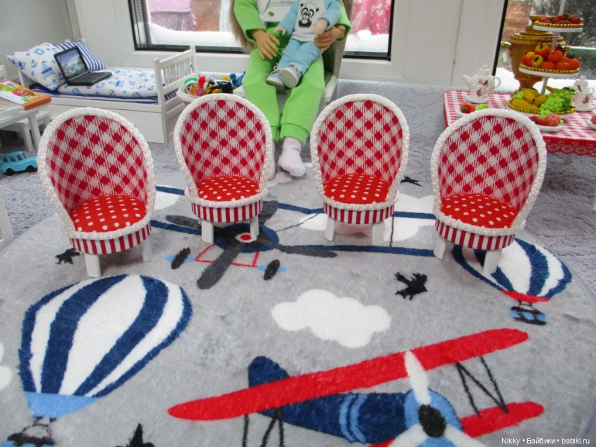 Игрушки и мебель для кукол из картона