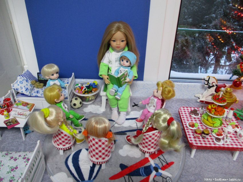 Игрушки и мебель для кукол из картона