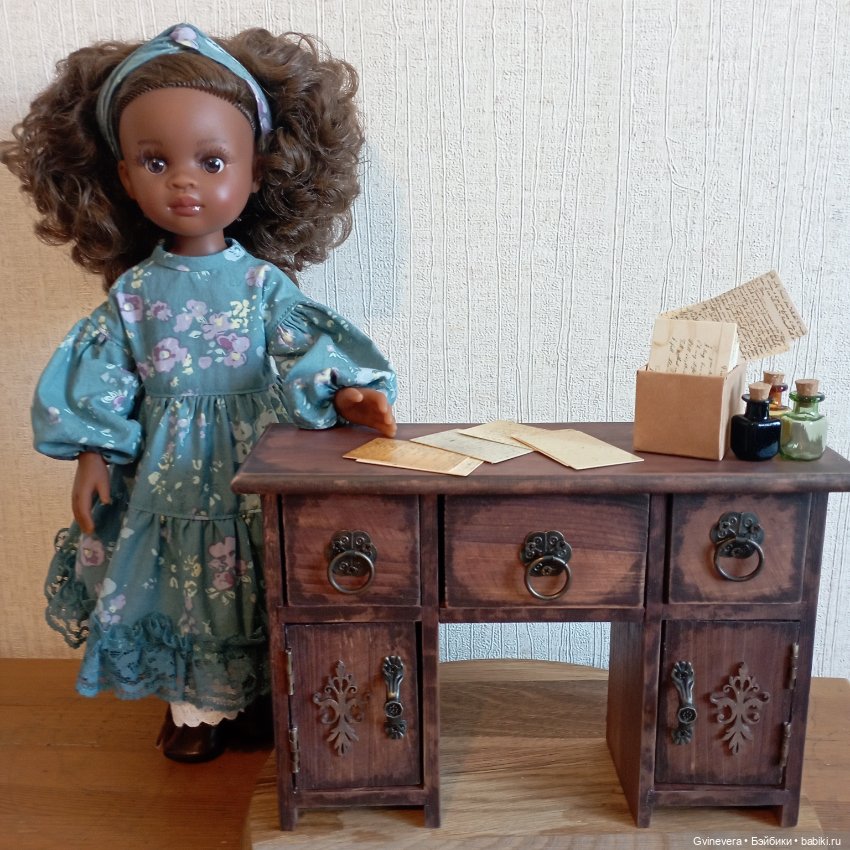 Стол с историей — Мебель для кукол и домиков: фото (фото 4)