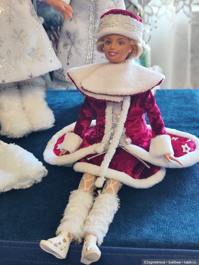 Праздничные дни — Одежда и обувь для кукол своими руками: фото