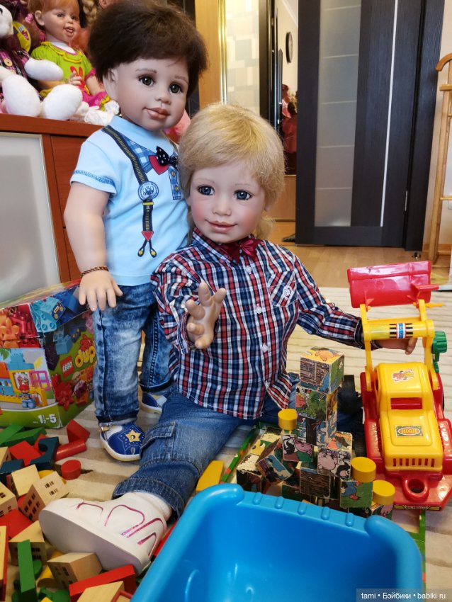 Любимые игры....любимые куклы и внук