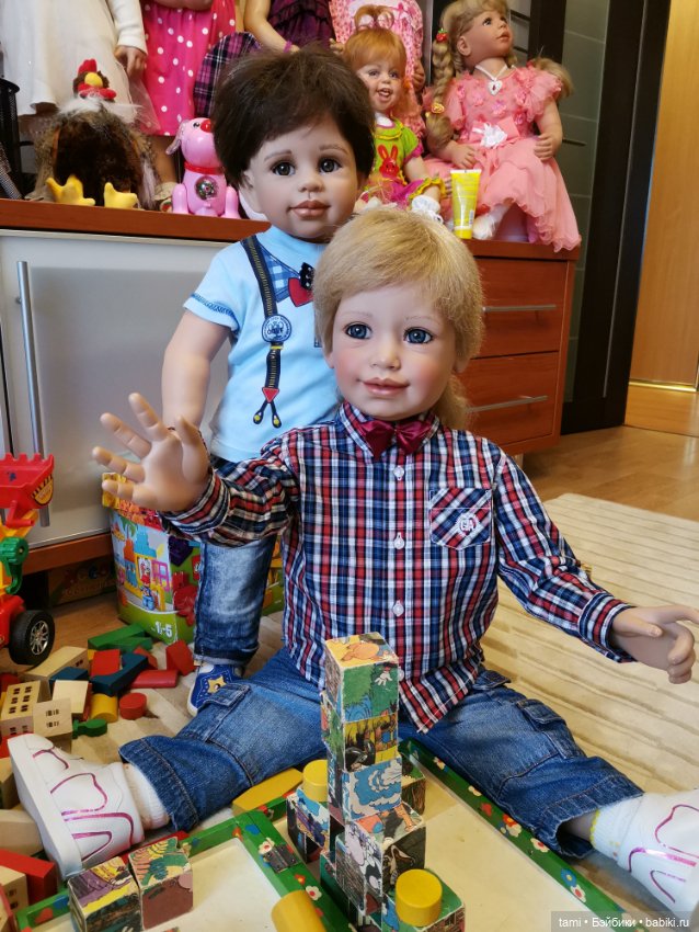 Любимые игры....любимые куклы и внук