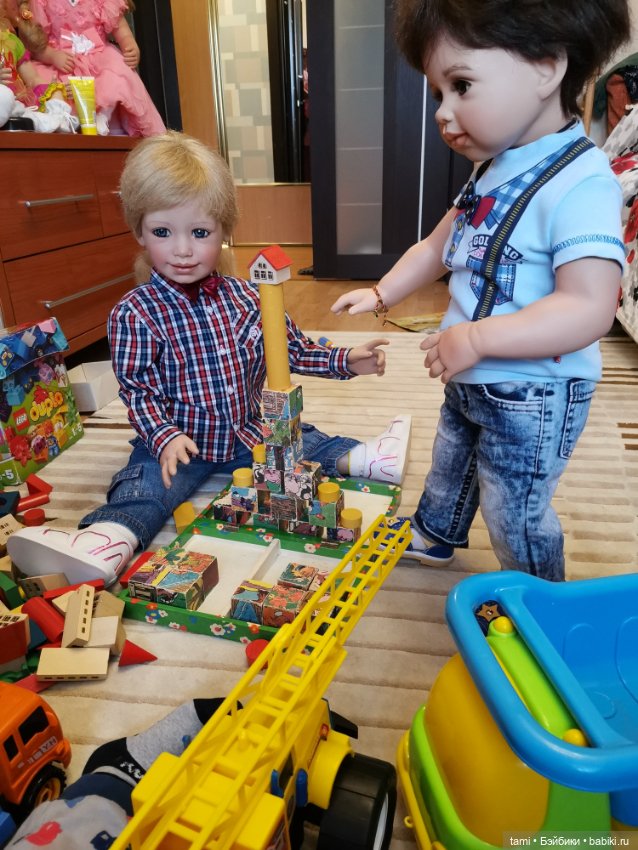 Любимые игры....любимые куклы и внук