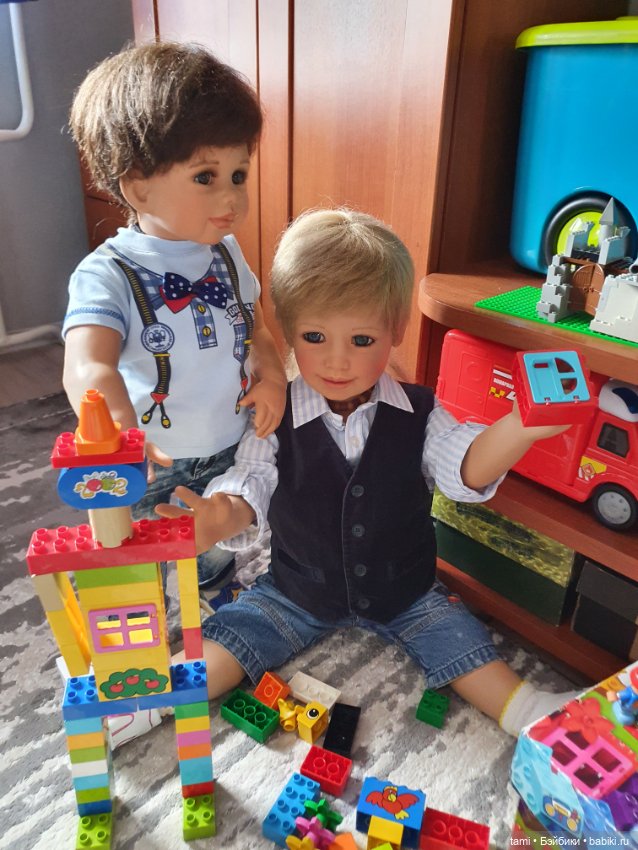 Любимые игры....любимые куклы и внук