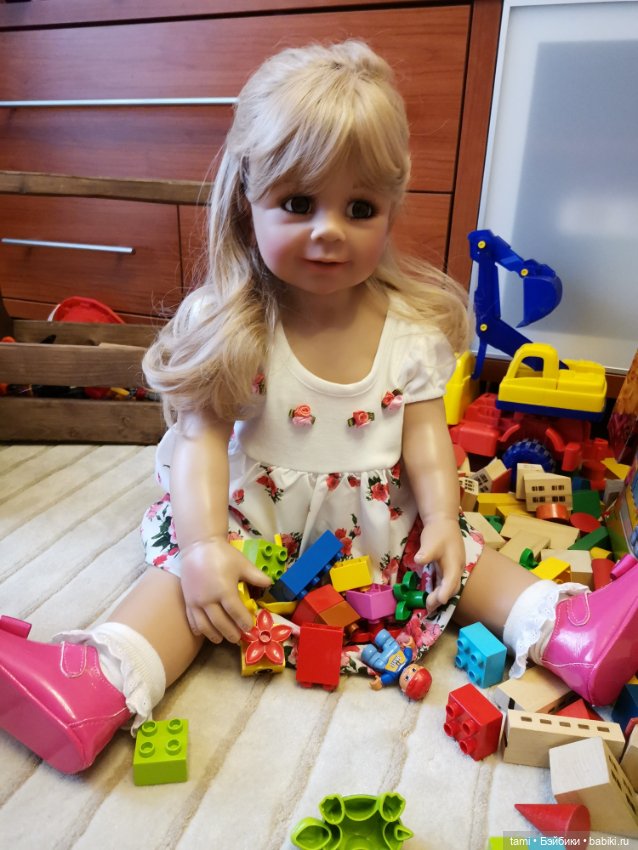 Любимые игры....любимые куклы и внук