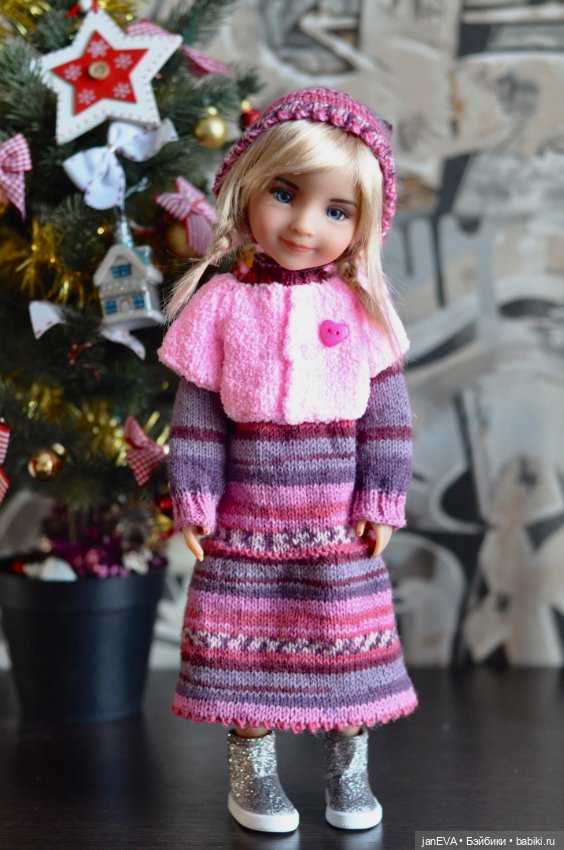 Время ЗАвязать — Куклы Ruby Red (Руби Ред) Fashion Friends: Siblies (фото 5)