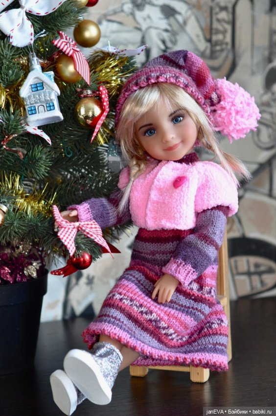 Время ЗАвязать — Куклы Ruby Red (Руби Ред) Fashion Friends: Siblies (фото 8)