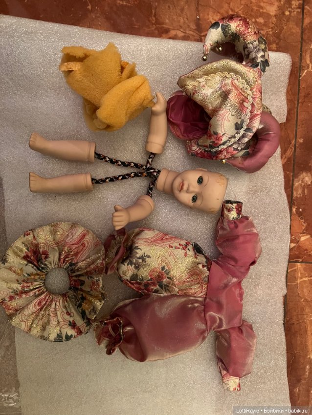 Что можно делать с неизвестной фарфоровой куколкой (фото 4)