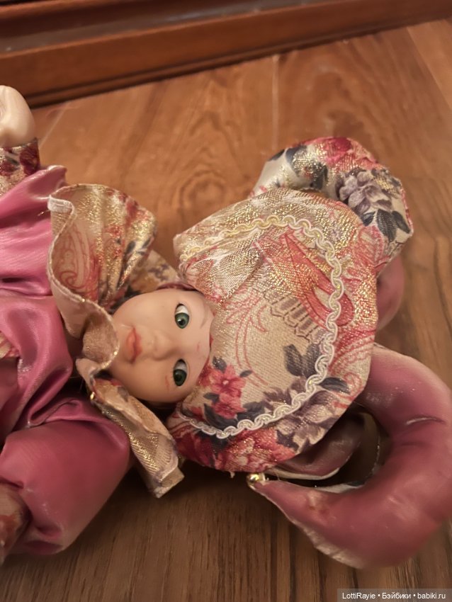 Что можно делать с неизвестной фарфоровой куколкой (фото 3)