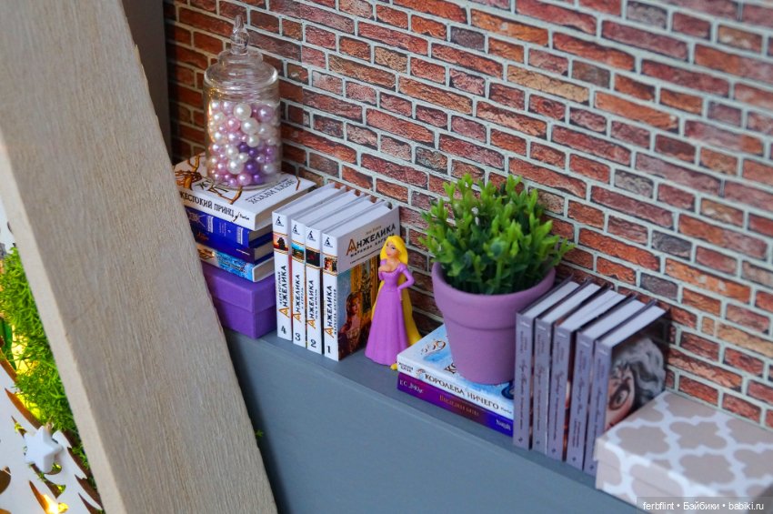 Лофт, сирень и Новый год — Румбоксы и кукольные интерьеры: фото (фото 9)