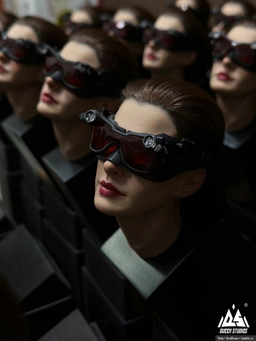 Статуи Кошко-Женщины формата 1/6 от Queen Studios ждут упаковку (фото 3)