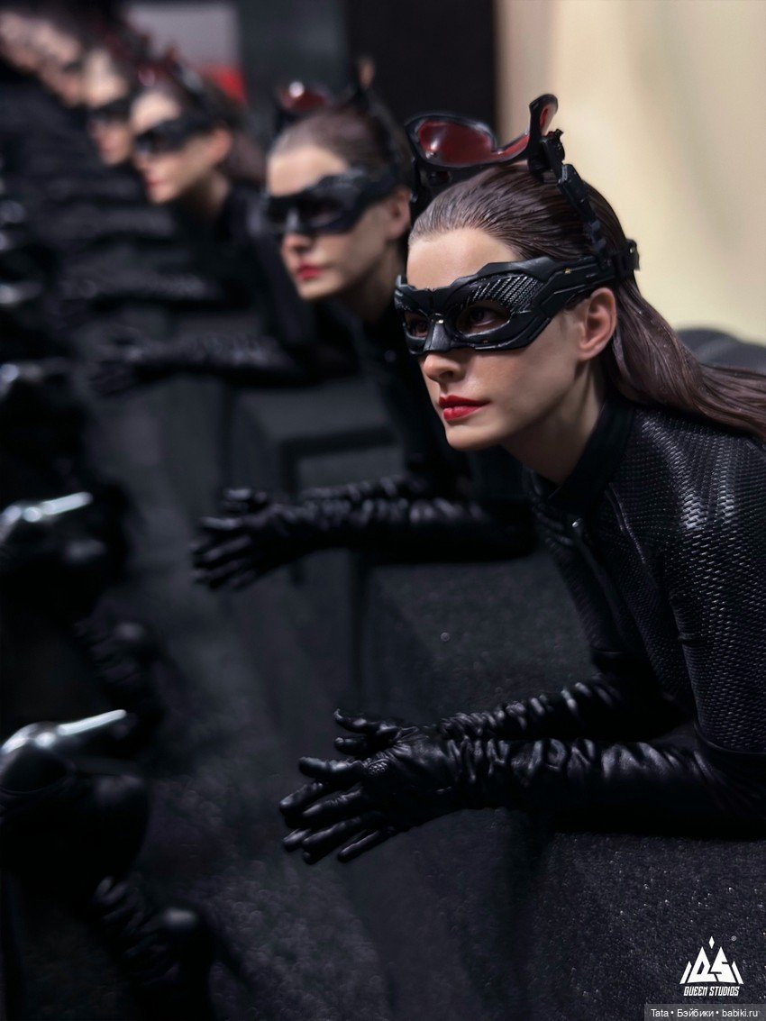 Статуи Кошко-Женщины формата 1/6 от Queen Studios ждут упаковку (фото 2)