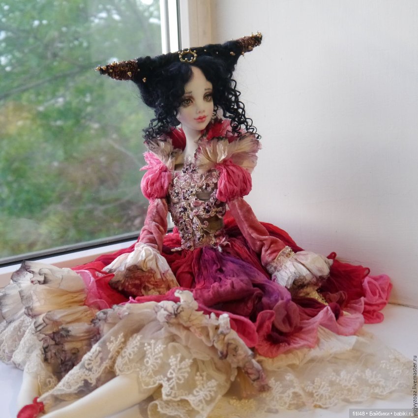 Кукольное царство Людмилы Непомнящей