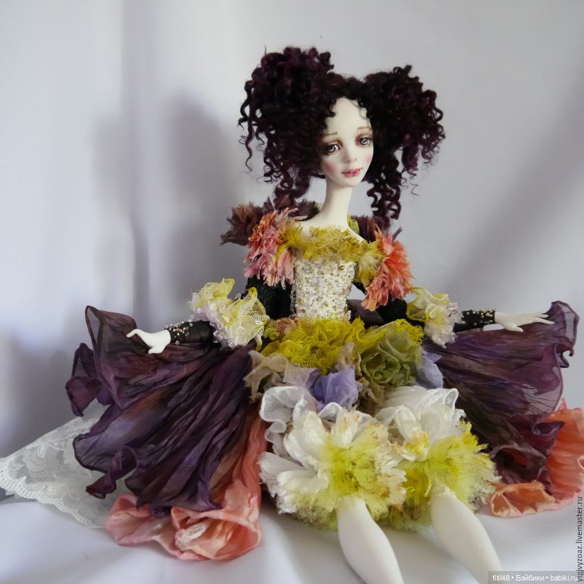 Кукольное царство Людмилы Непомнящей