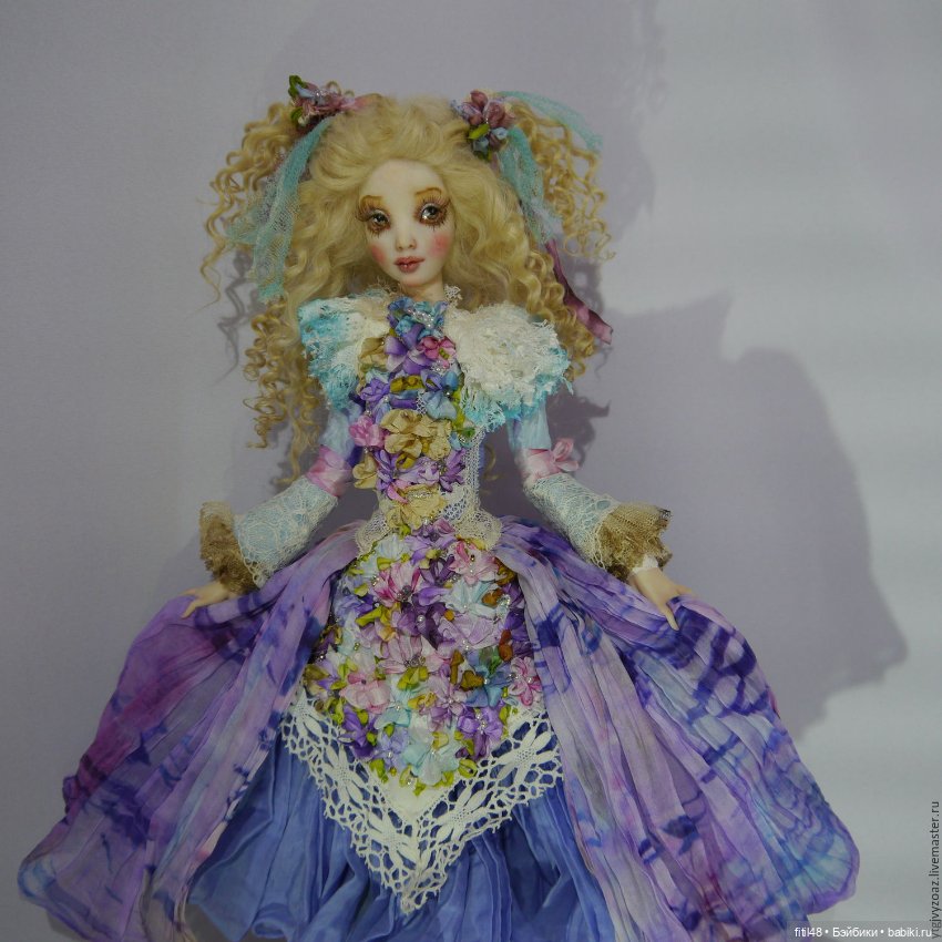 Кукольное царство Людмилы Непомнящей