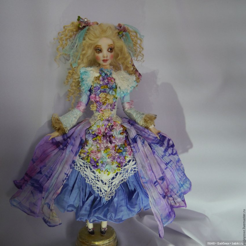 Кукольное царство Людмилы Непомнящей