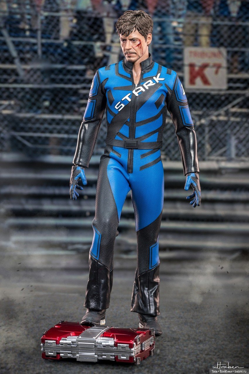 Релиз фигурки Тони Старка и костюма Марк V в масштабе 1/6 от Hot Toys