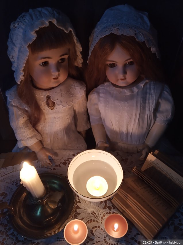 Новогодние праздники с антикварными куклами
