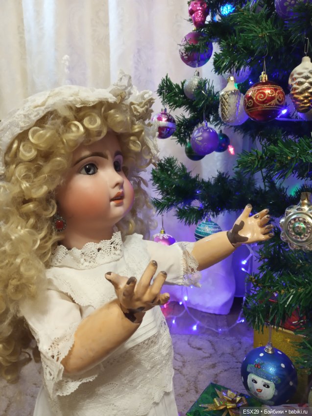 Новогодние праздники с антикварными куклами
