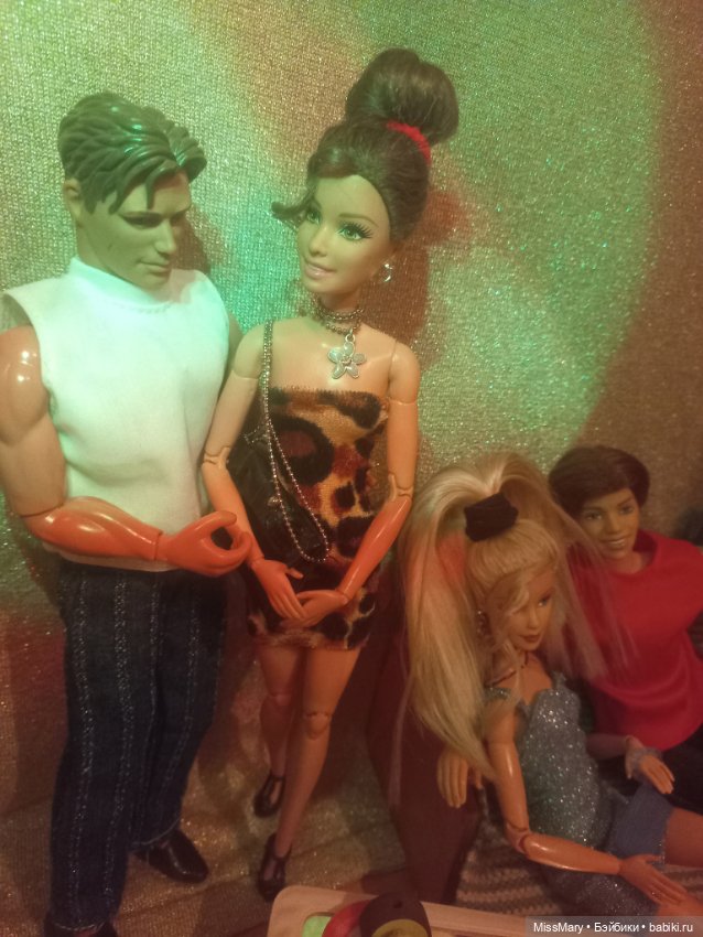 DollCi 2022. Караоке бар — Фестиваль DollCi: кукольный конкурс красоты и светская жизнь