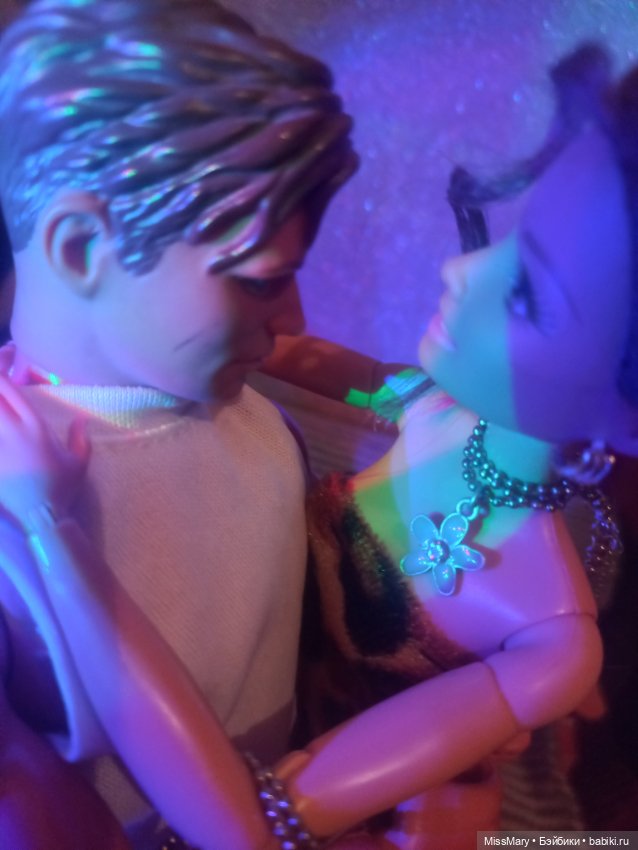 DollCi 2022. Караоке бар — Фестиваль DollCi: кукольный конкурс красоты и светская жизнь