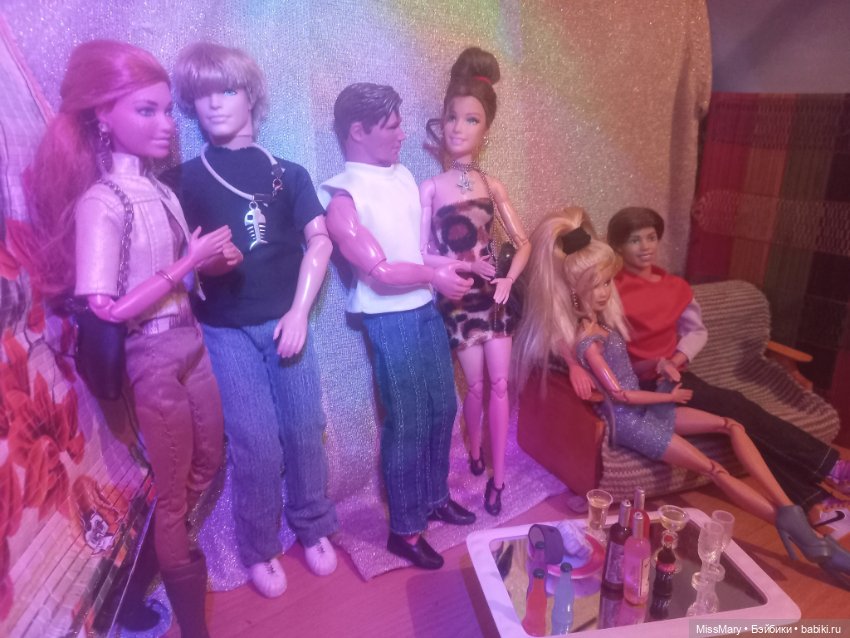 DollCi 2022. Караоке бар — Фестиваль DollCi: кукольный конкурс красоты и светская жизнь