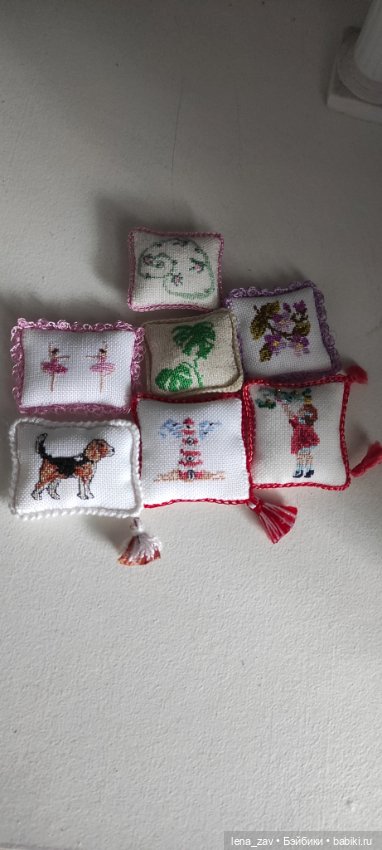 А есть у нас тут вышивальщицы? У меня мама вышивает