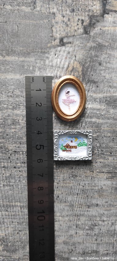 А есть у нас тут вышивальщицы? У меня мама вышивает